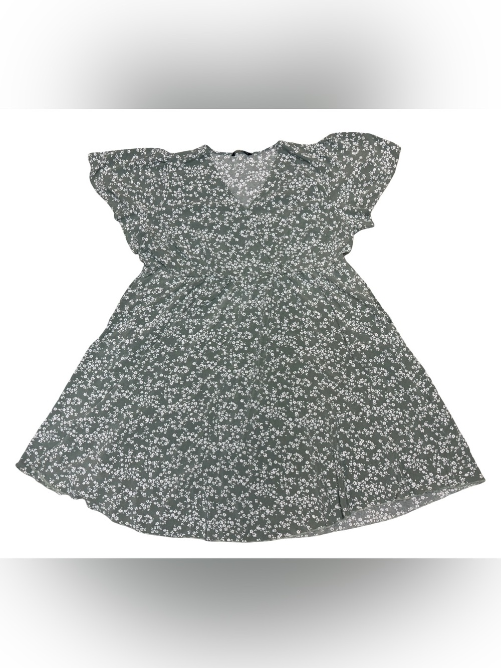 🏷️SALE! Floral Flutter-Sleeve Dress